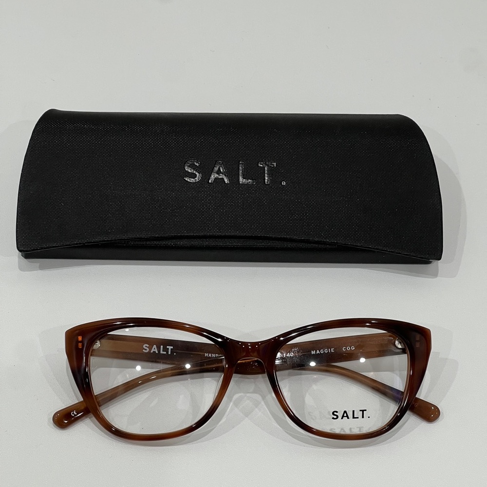 SALT frames model MAGGIE